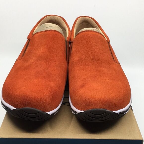 NIB Alegria Aaron Orange Suede Slip On Shoes - Size 43 EU 9.5 US (W US 13)
